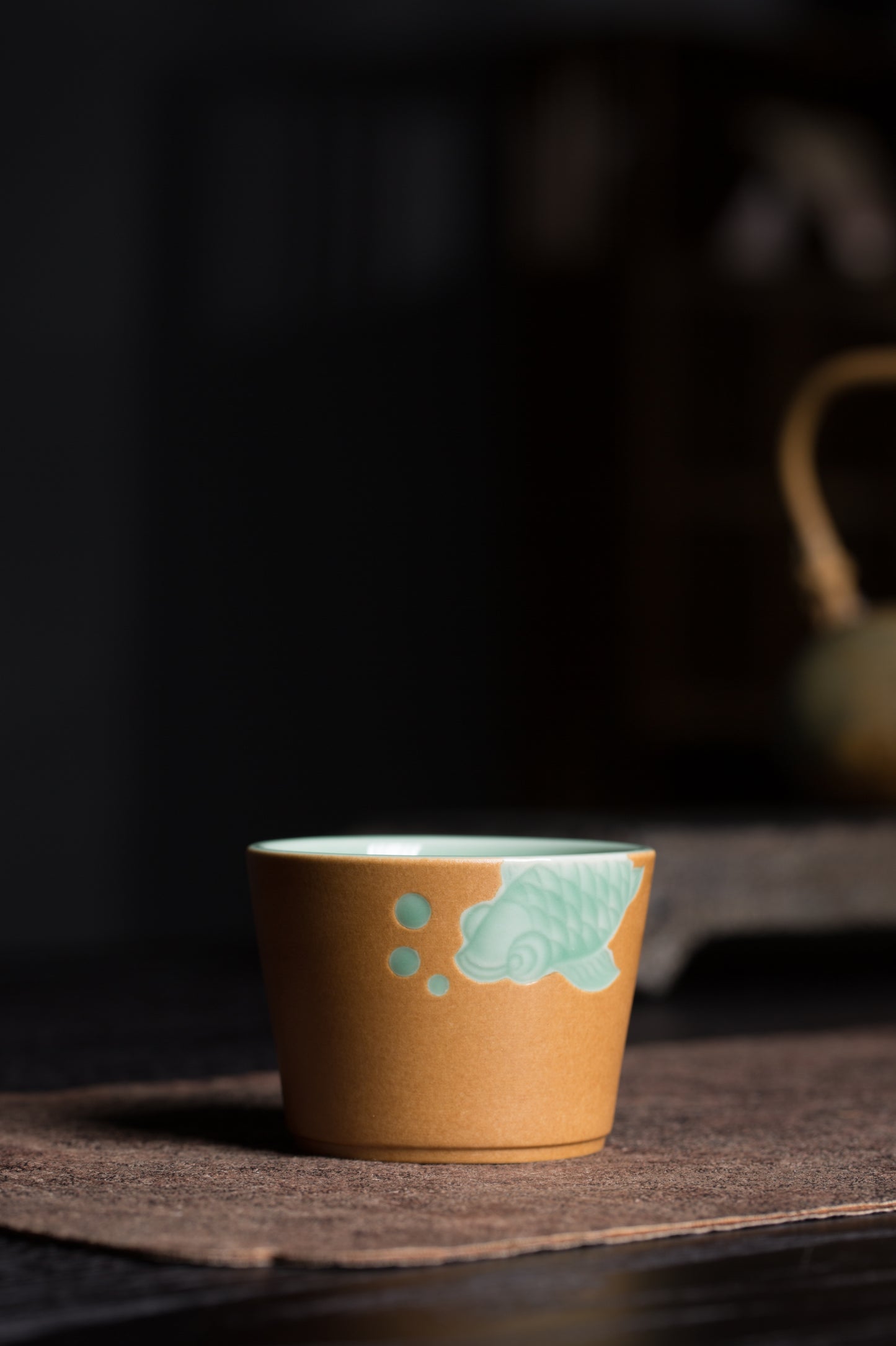 Longquan celadon master cup, Goldfish Master cup, Host-Cup