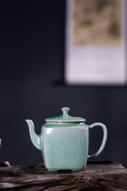 Heaven & Earth · 天圆地方 Celadon Teaware Set (5-piece)
