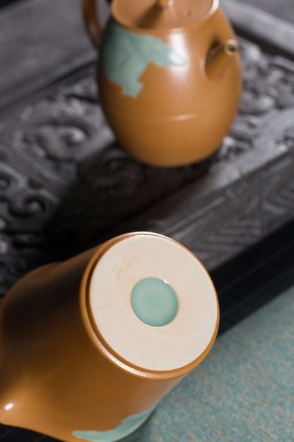 Longquan Gray Glaze Celadon Tea Set — 8-Head “Autumn Delight” Pomegranate Motif Teapot Set